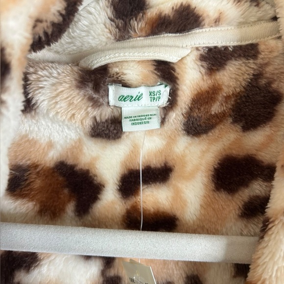 Aerie Leopard Print Plushie Robe Loungewear College Dorm Womens Sz XS/S NWT - Picture 5 of 10